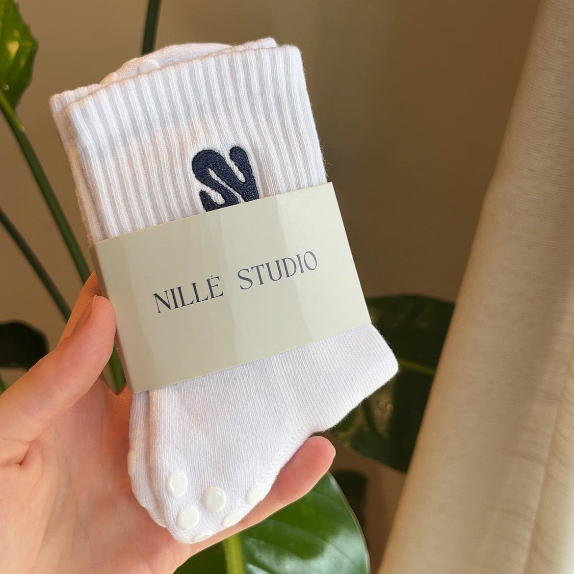 Grip Sock - Classic White / Navy